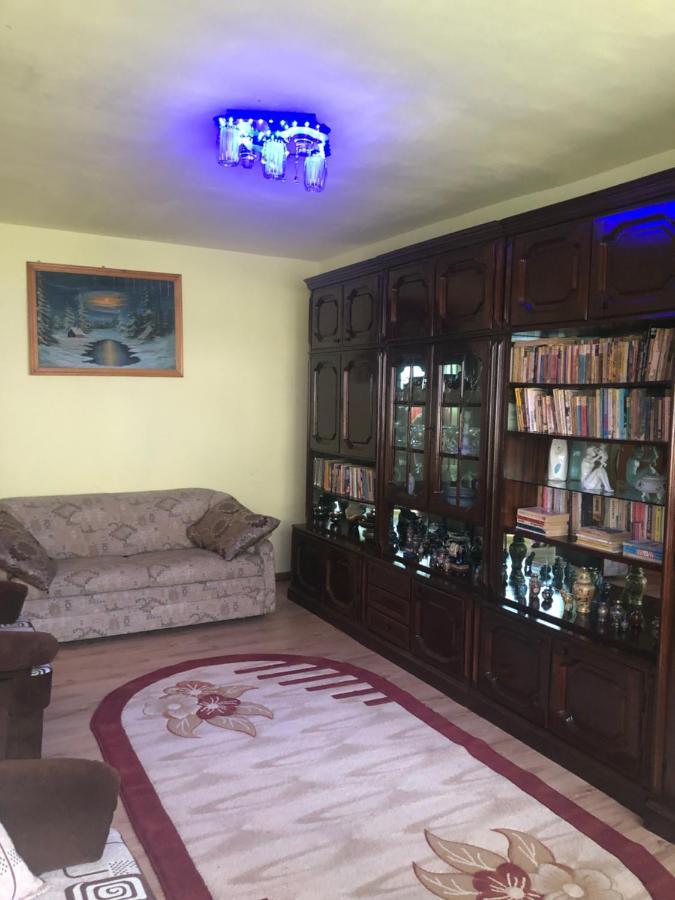 La Symo Apartament Straja Lupeni Lupeni  Eksteriør billede
